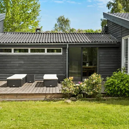 2 Bedroom In Nykobing Sj *